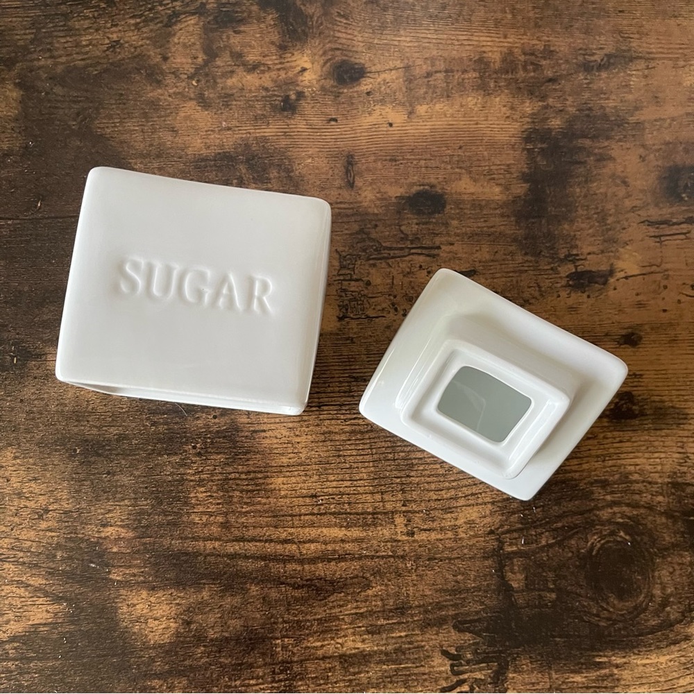 Ceramic Sugar House - Picture 3 of 5